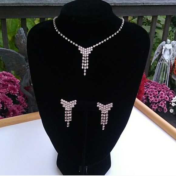 VINTAGE Rhodium Pl Crystal Rhinestone Tassel SET - Picture 3 of 8